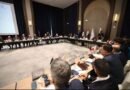 وزير الصحة يكشف: السعة السريرية في العراق تزيد قليلاً على ثلث الاحتياج الفعلي وزير الصحة عبد الحسين الموسوي خلال ملتقى الصحة الفرنسي في بغداد