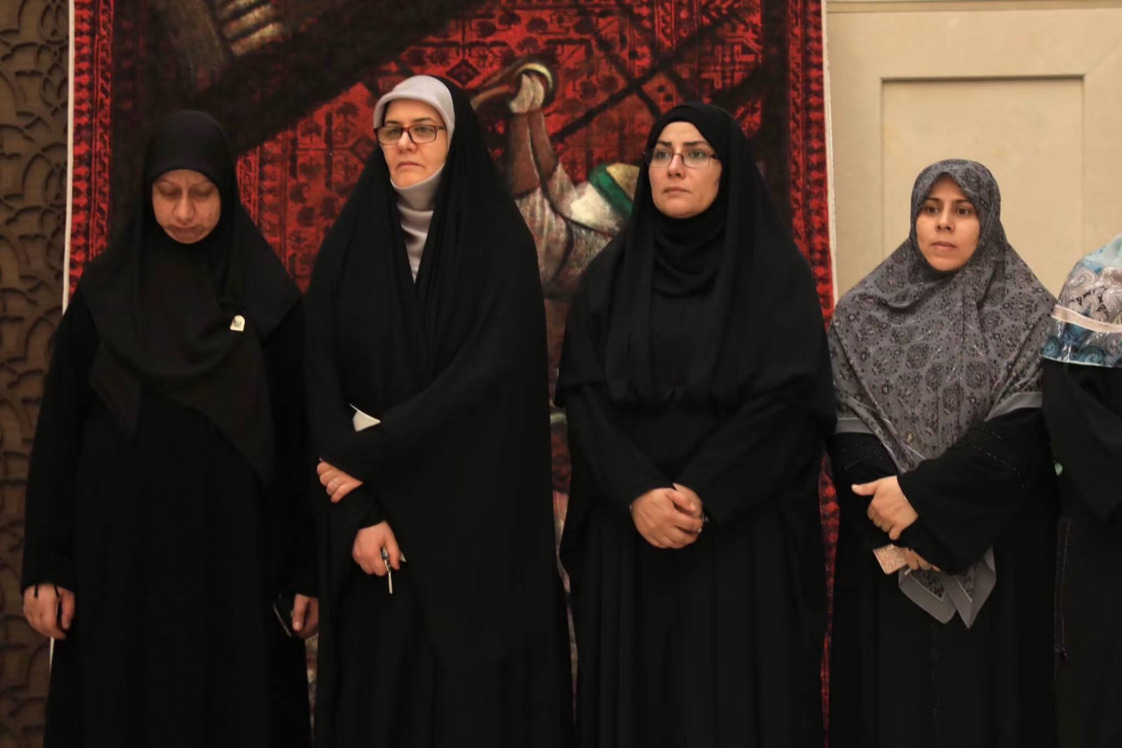 جانب من الوقفة التضامنية في جامعة الزهراء للبنات مع طالبات أذربيجان