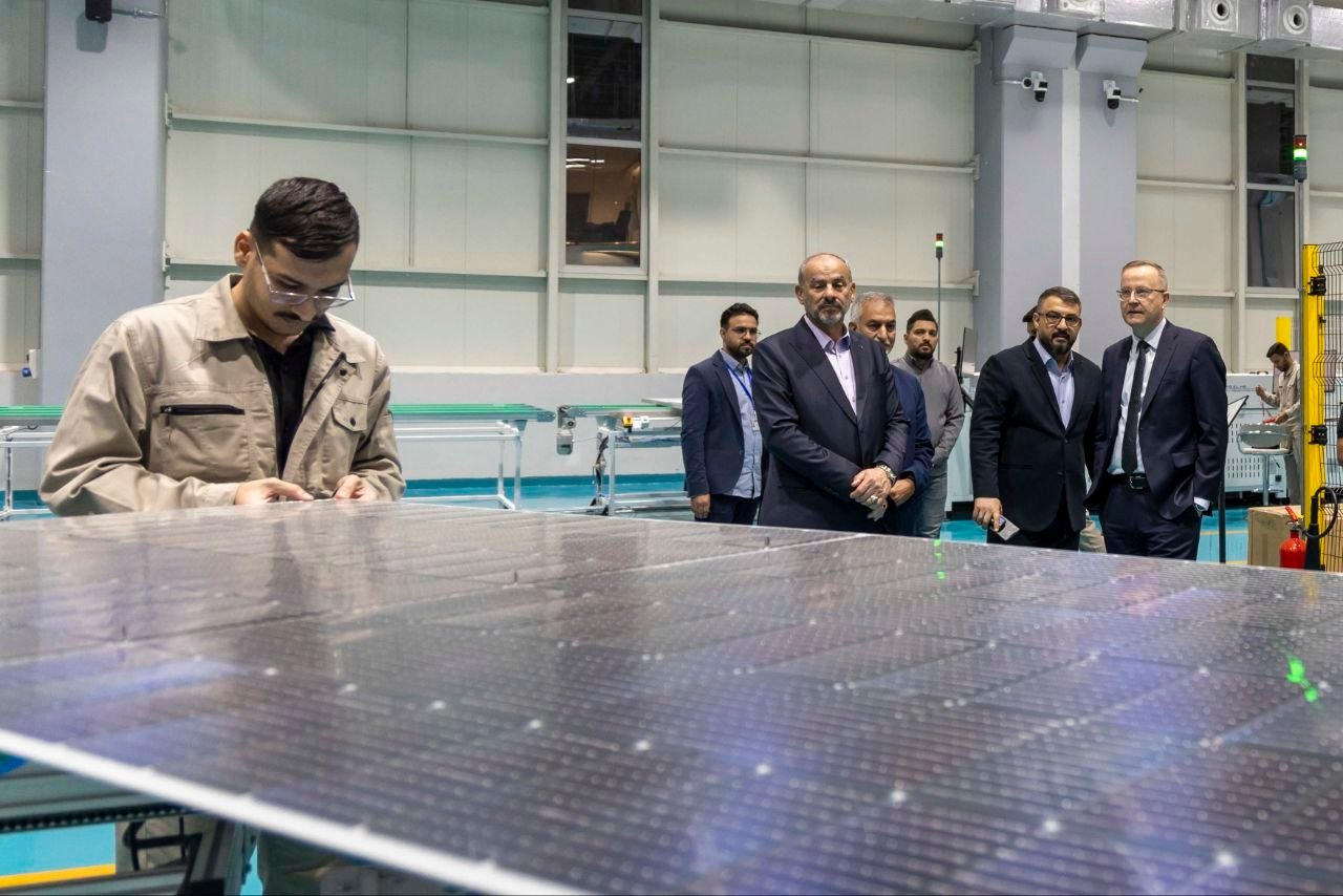 الوفد الفنلندي يستمع لشرح القائمين على مشاريع العتبة العباسية