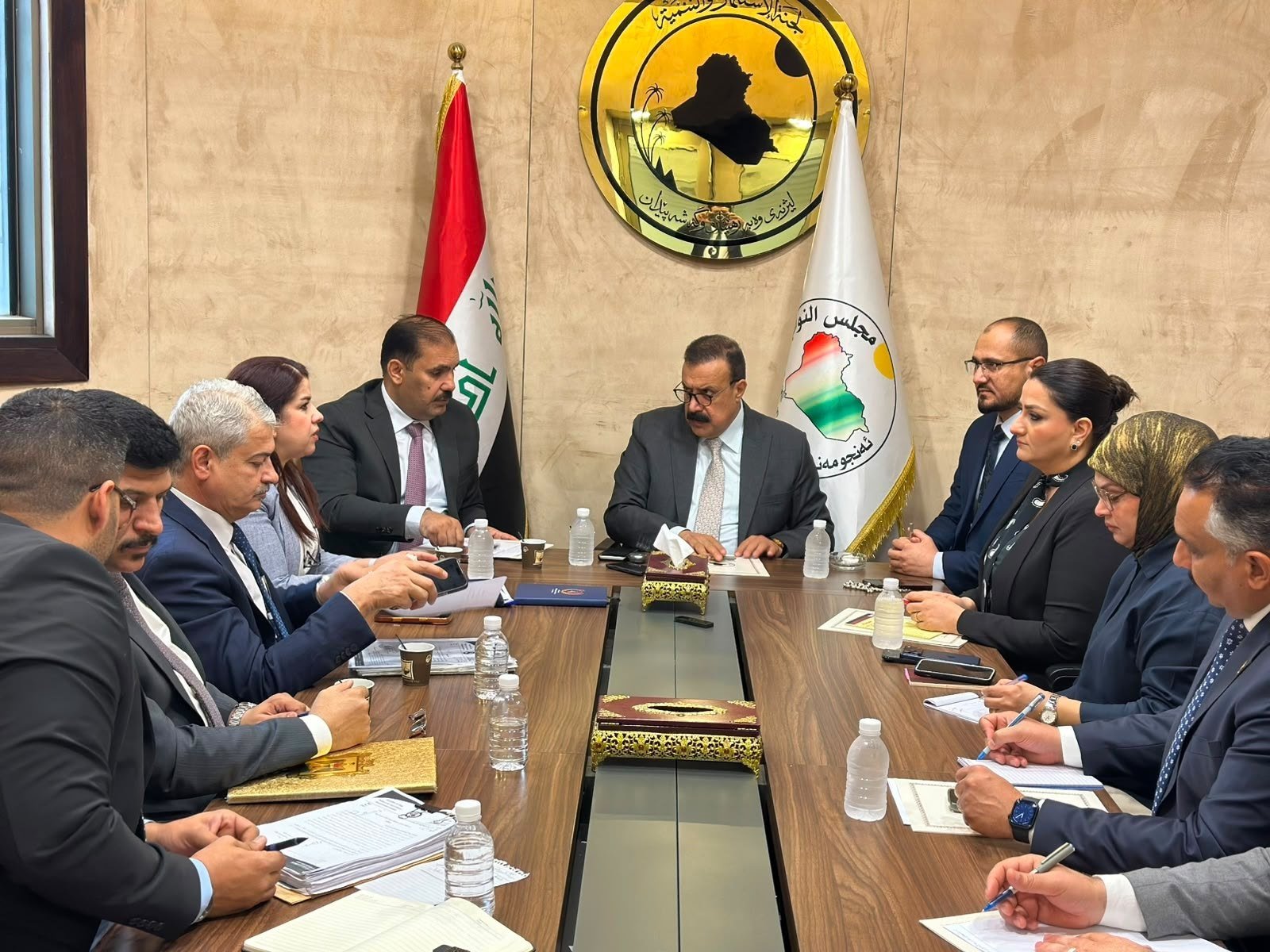 اجتماع لجنة الاستثمار والتنمية النيابية مع مسؤولي هيئة الاستثمار الوطنية لبحث ملف سحب الإجازات الاستثمارية