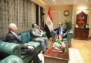 العراق ومصر يبحثان إرسال فرق طبية مصرية لتشغيل المستشفيات الجديدة وإنشاء مصانع أدوية مصرية في العراق وزير الصحة العراقي عبد الحسين الموسوي ونظيره المصري خالد عبد الغفار خلال لقائهما