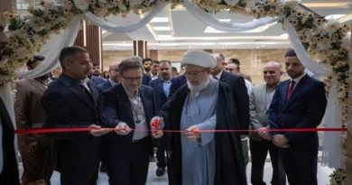 الشيخ عبد المهدي الكربلائي يقص شريط افتتاح مركز التأهيل الطبي المتكامل في جامعة السبطين الدولية للعلوم الطبية